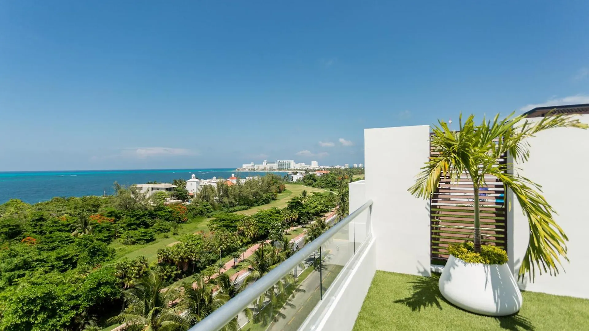 Departamento En Zona Hotelera Con Acceso A Alberca En Rooftop Cancun 0*,